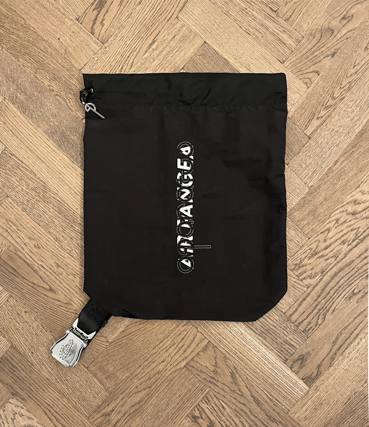 APARATUS x AIR PANGEA BACK PLATE BLACK