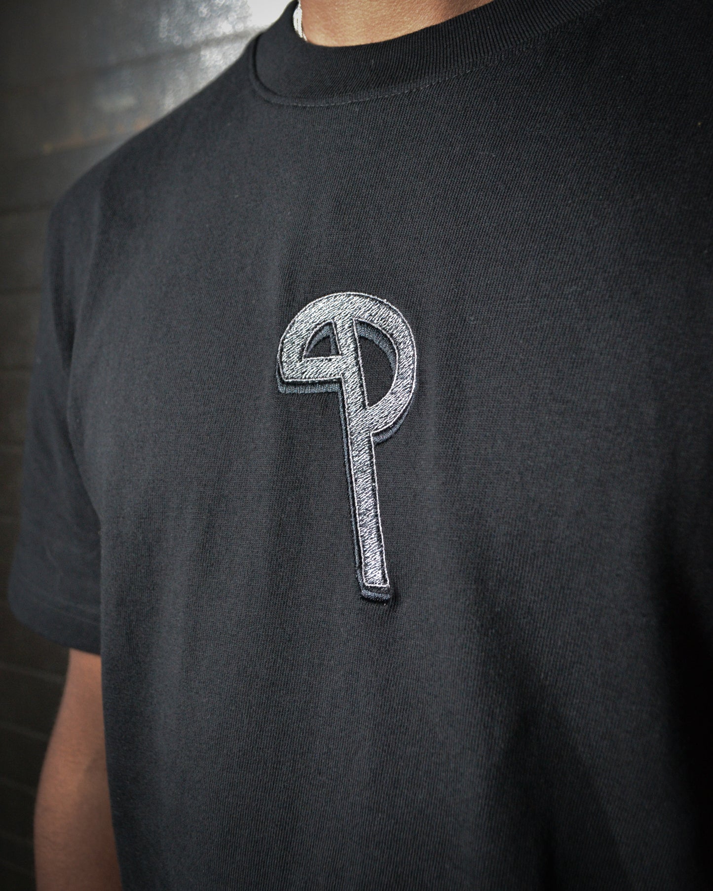 P-TEE BLACK